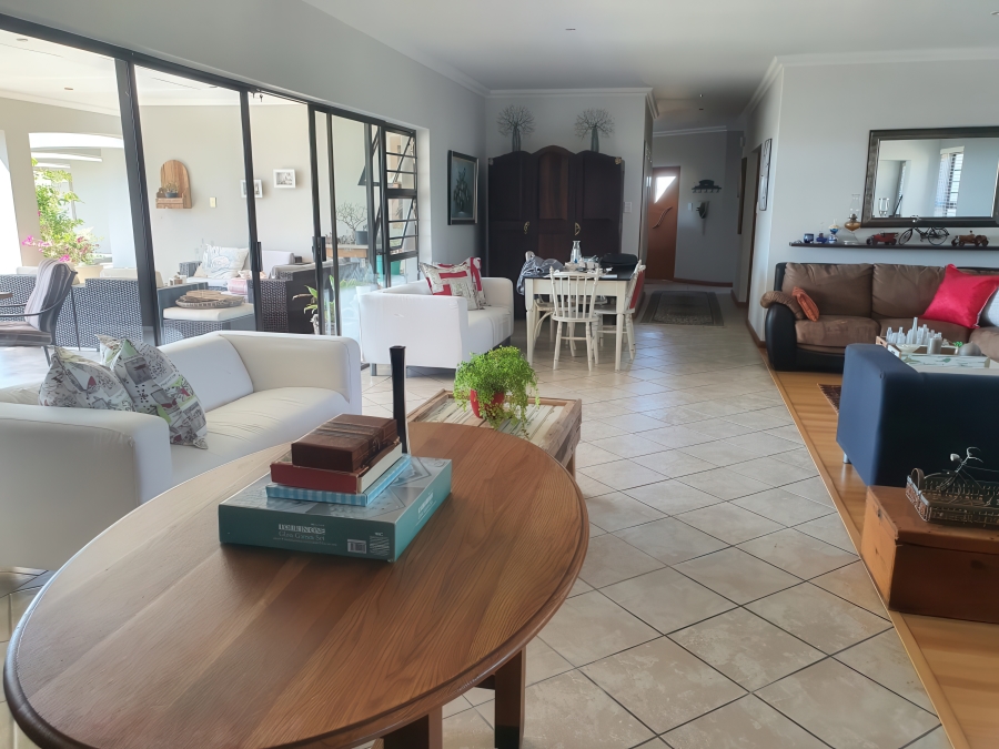 4 Bedroom Property for Sale in Myburgh Park Western Cape